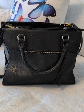 Classic Black Leather Tote Handbag - Women's Bag